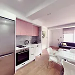 Loi * Sarandë